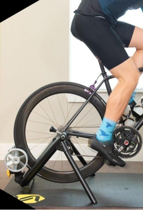 TREK Bike Trainer / Stationary Bicycle Exercise ( Trek Maquina Para Bicicleta / Ejercicio )