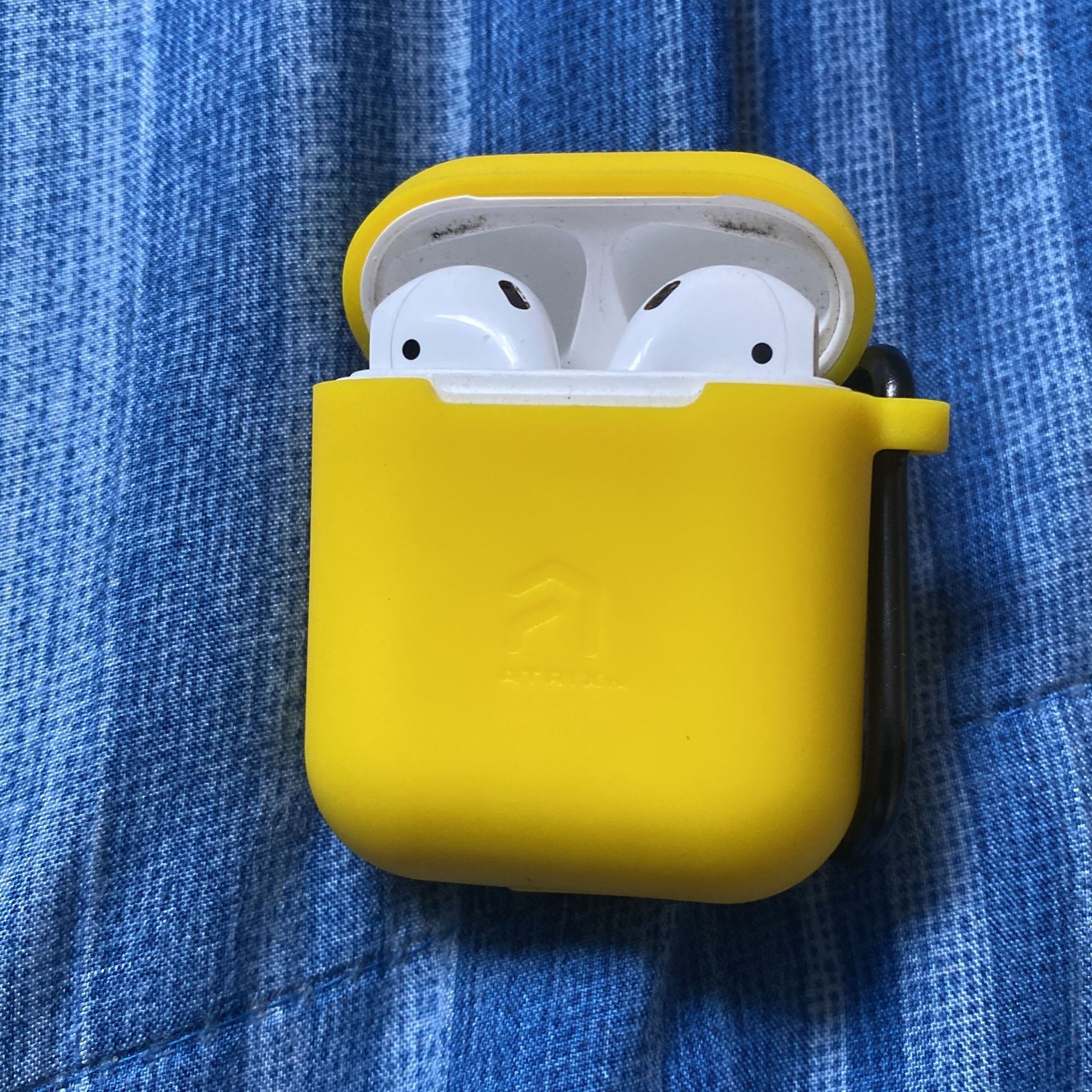 AirPods