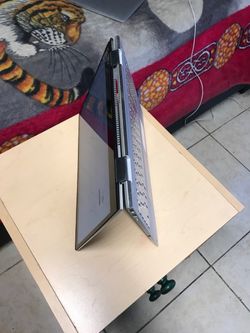 Hp Envy 15 x360 2-in-1 Touchscreen window 11 i5 Processor 256gb SSD 12gb Ram come with charger good condition