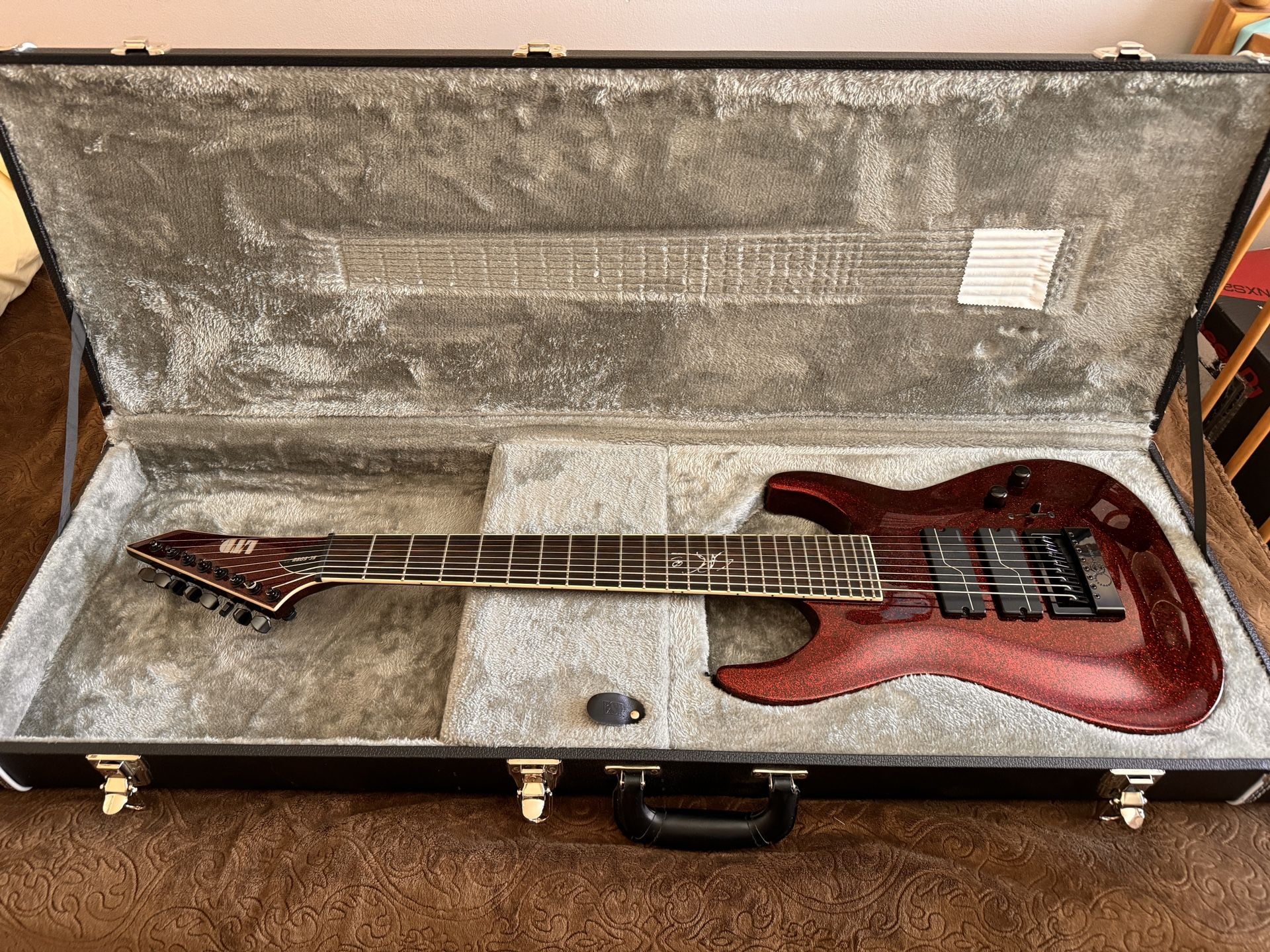 ESP SC-608B Eight String Guitar with evertune