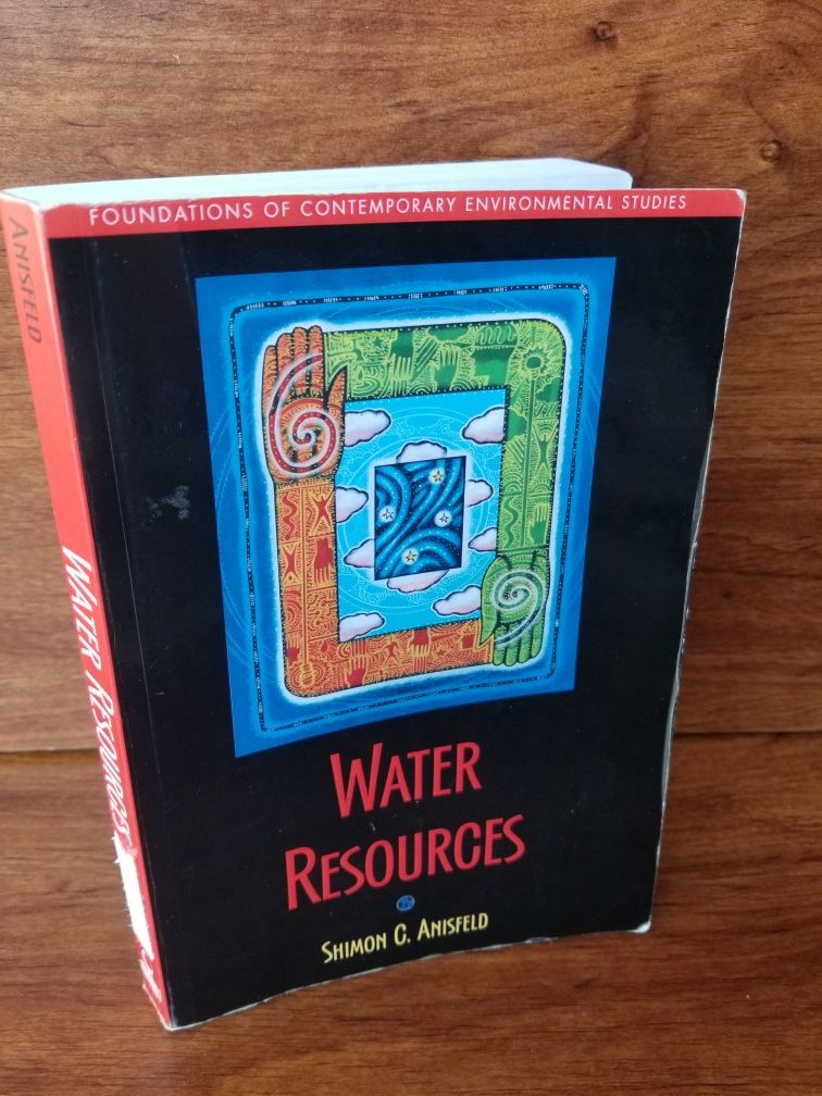 Water Resources (Foundations of Contemporary Environmental Studies)