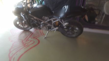 Ducati 749 SuperBike