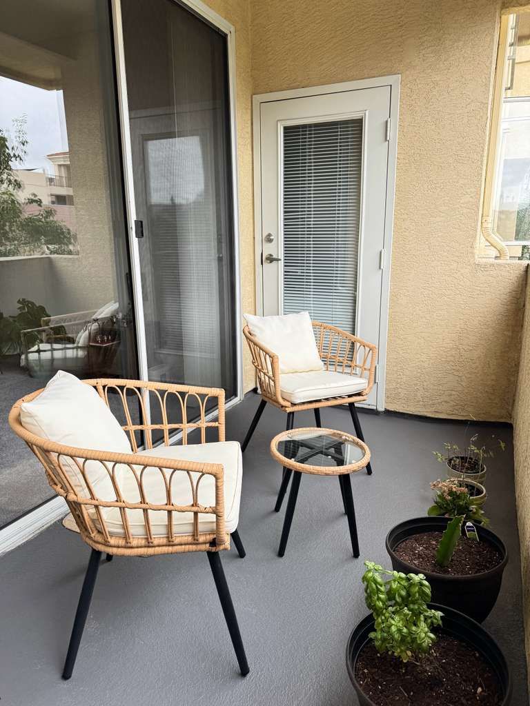 Patio Furniture 🪑