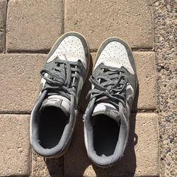 Nike Dunks (EXCLUSIVE)