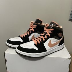 Size 11.5(10) Jordan 1 Mid Black/Brown/Peach