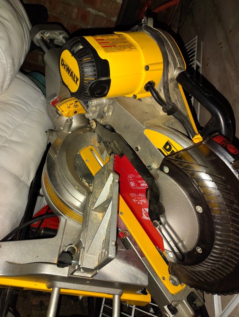 DeWalt Miter Saw