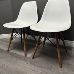 Set Of Midcentury Modern White Chairs with Wood Legs