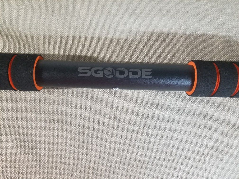 SGODDE Doorway Pull Up Bar With No Screws,Adjustable Pull Up Bar ,Width 71-110cm, Load 440lb