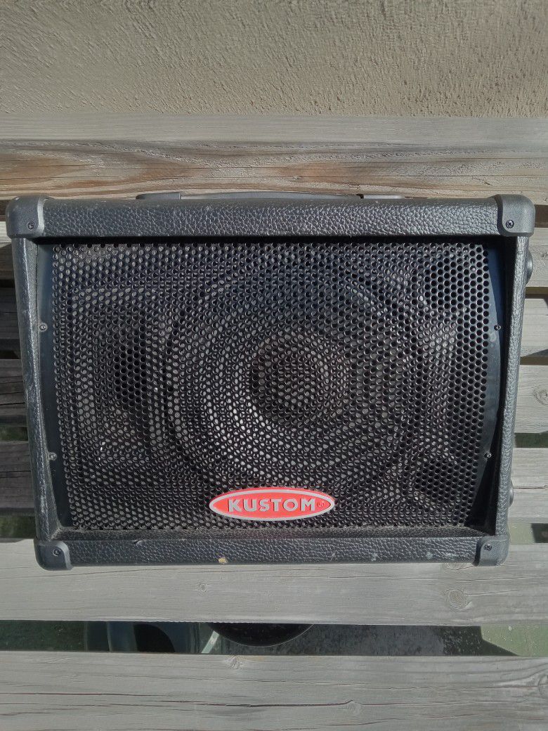 Kustom KBA10 Powered Speaker Amp Amplifier PA Monitor  Bass Guitar Vocals 
