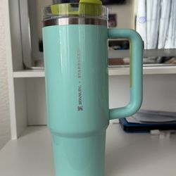 Stanley x Starbucks Mexico Aquamarine 30oz tumbler