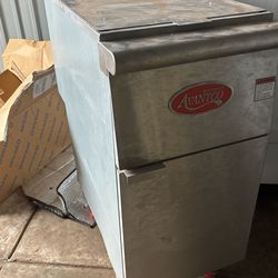 Deep Fryer $1000 New Comes With Gas Host New