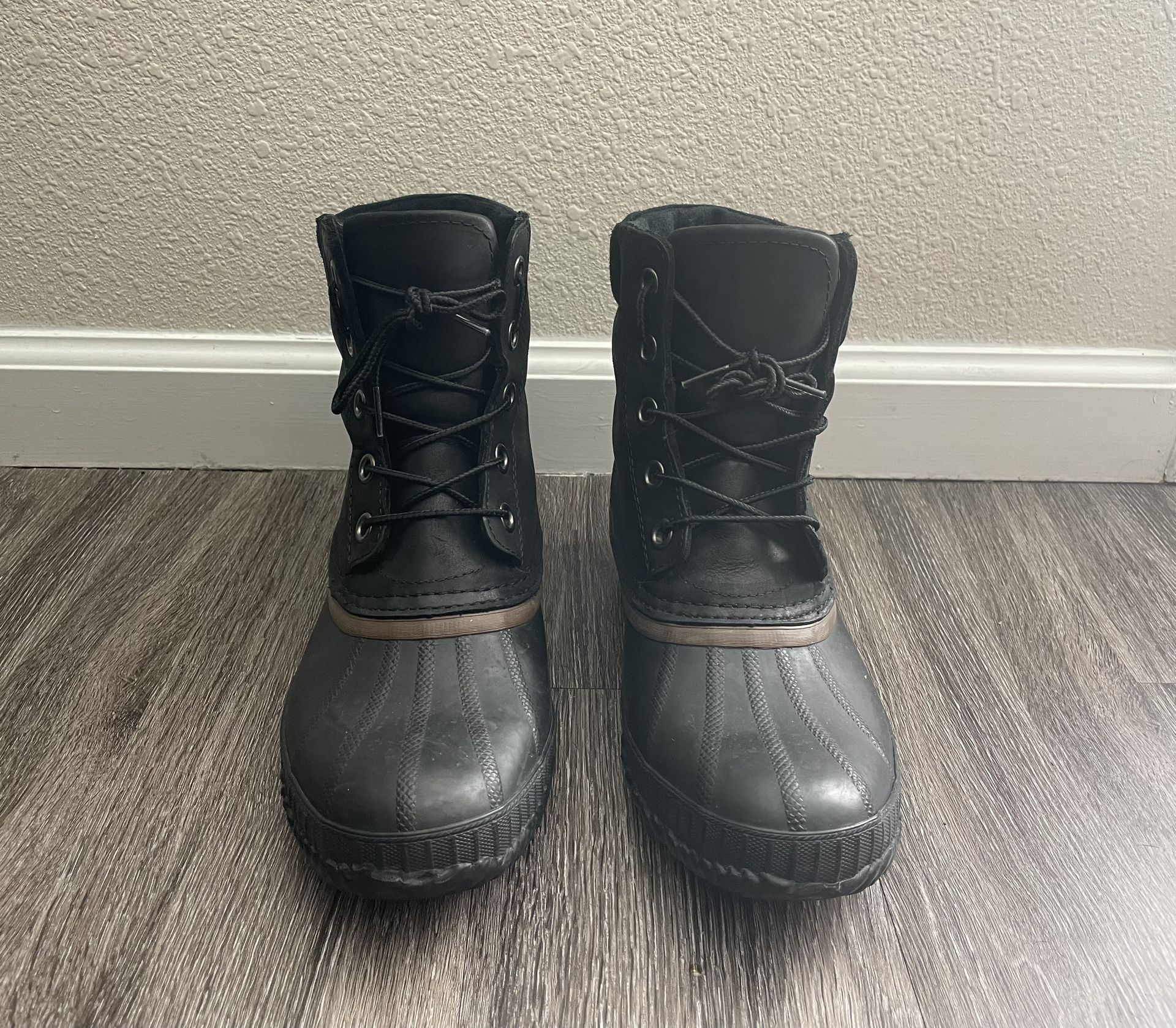 SOREL’s Classic Cheyanne boot, 7.5 men