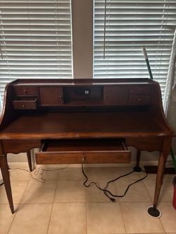 Schadig Desk