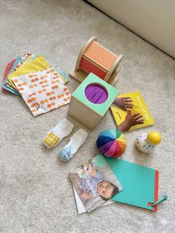 Lovevery  - The Senser Play Kit Complete Set (5- 6 months)
