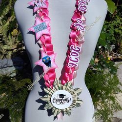 Kpop Graduation Lei 🎓✨