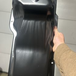 Premium Oil Pan with Drain Plug