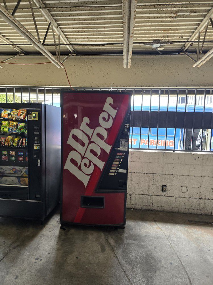 Dr. Pepper Vending Machine 