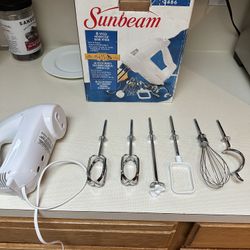 Sunbeam six speed, mixmaster hand mixer like new