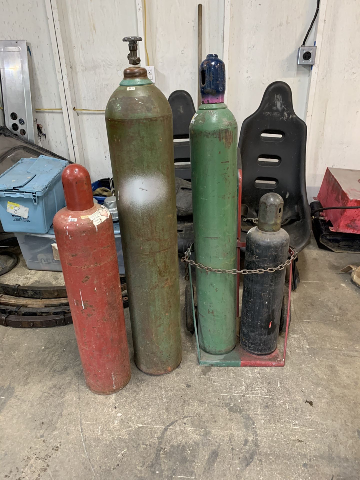 Oxygen and acetylene tanks for Sale in Roy, WA - OfferUp