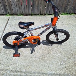 Kid's Bicycle With Training Wheels  ( Boys)