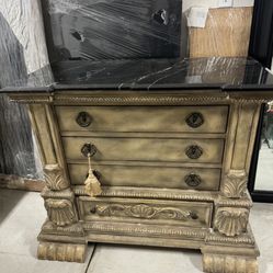 Accent Table 