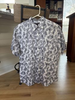 Men’s Michael Kors Shirt SIZE XL