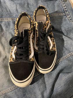 Vans cheetah print size 9.5