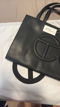 Telfar m