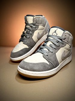 Size 4.5Y - Jordan 1 Mid SE Coconut Milk Particle Gray DN4281-100 100% Authentic