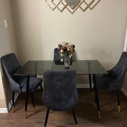 Beautiful  Diner Set