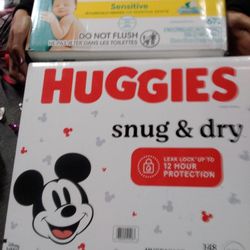 Combo Set Huggies Snug And Dry Size 4 148 Count Plus Pampers Sensitive 672 Count Wipes