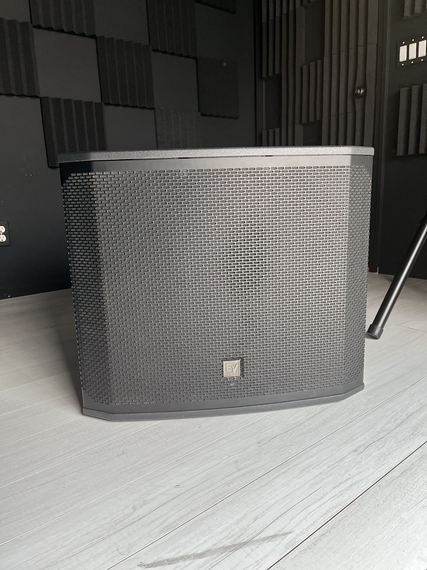 High Quality Speaker And Subwoofer for Sale in Ontario, CA OfferUp