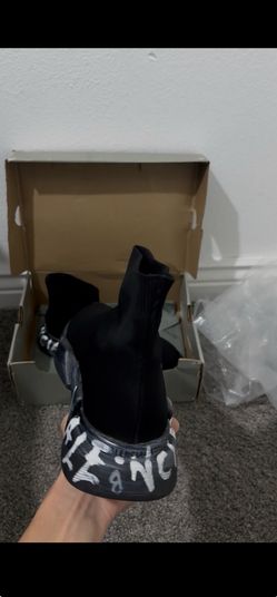 Graffiti Balenciagas speed 2.0