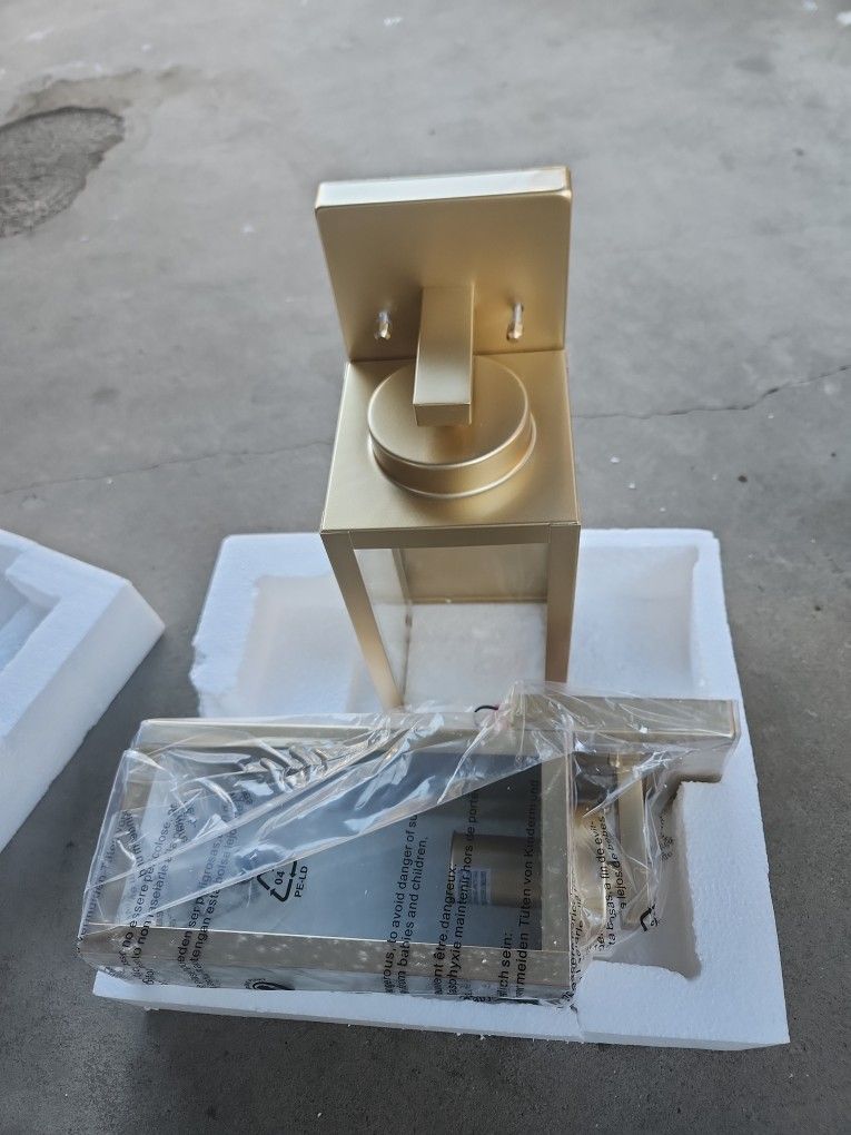 2-pack Outdoor Wall Lanterns