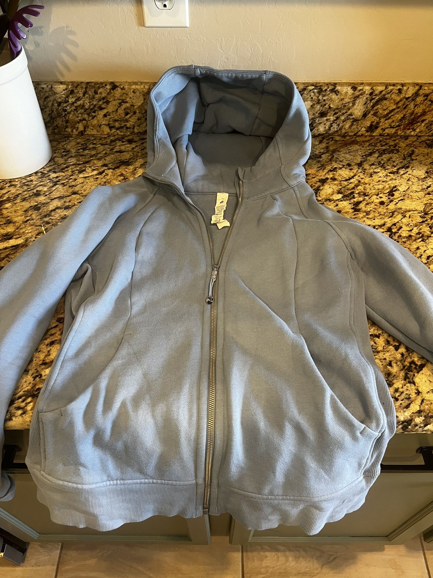 Lululemon Scuba Hoodie Size 10
