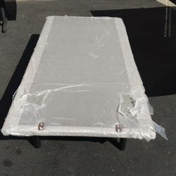 Twin Size Tempurpedic Adjustable Bed With Gel Memory Foam Mattress $450 FREW DELIVERY AND INSTALLATION !! 