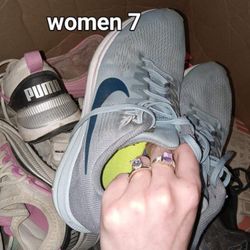 Women Nike shoes 