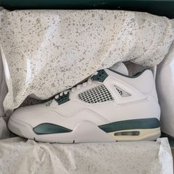 Air Jordan Retro 4, Size 8.5, Oxidized Green