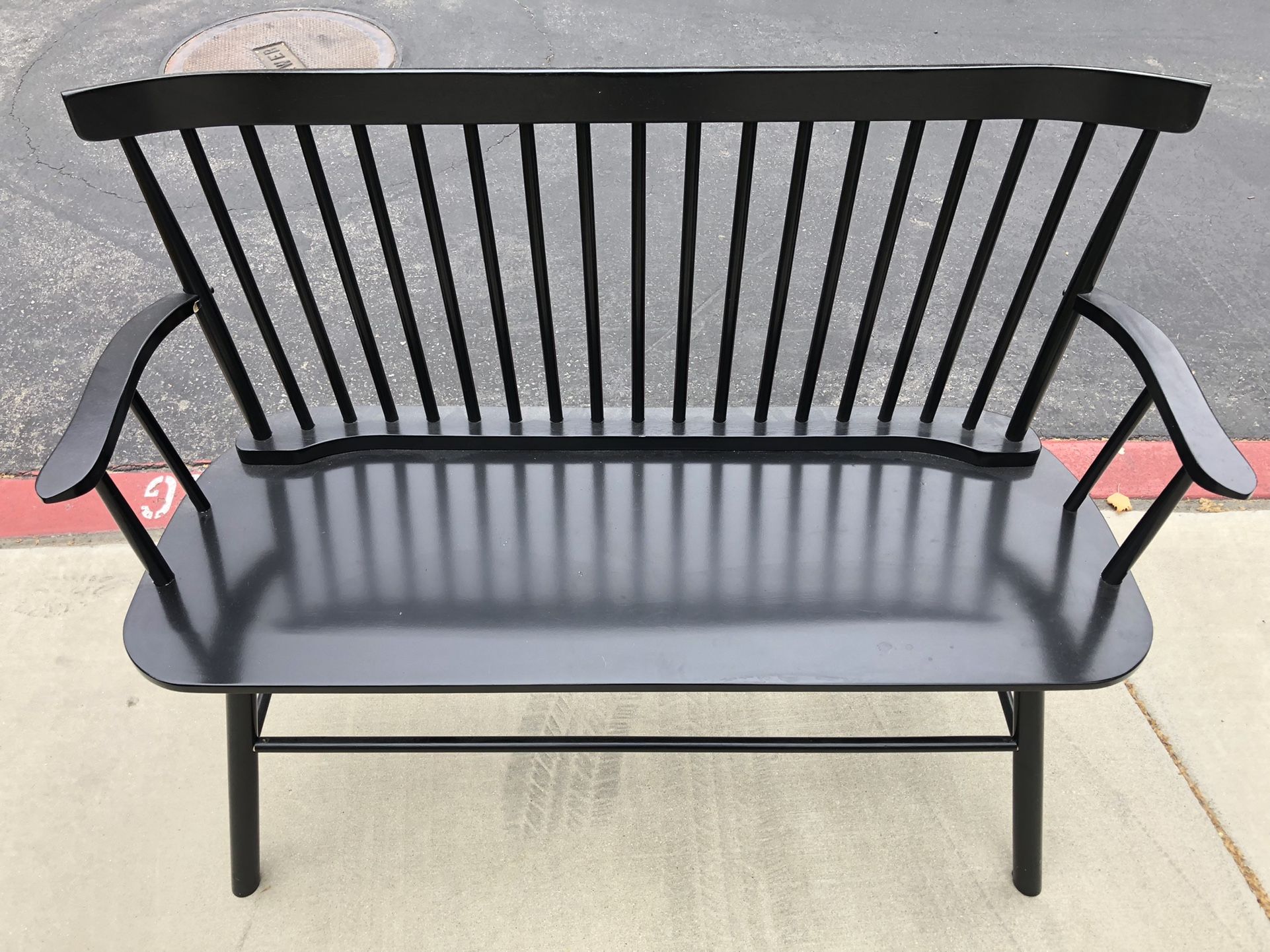 Black Wooden Bench With Back for Sale in La Verne, CA - OfferUp