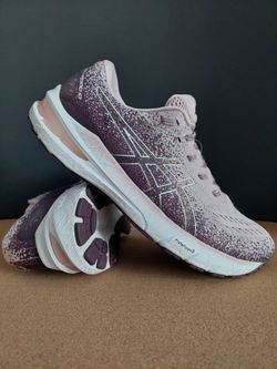 Asics GT-2000 10 - Women's Size 10 - In good condition