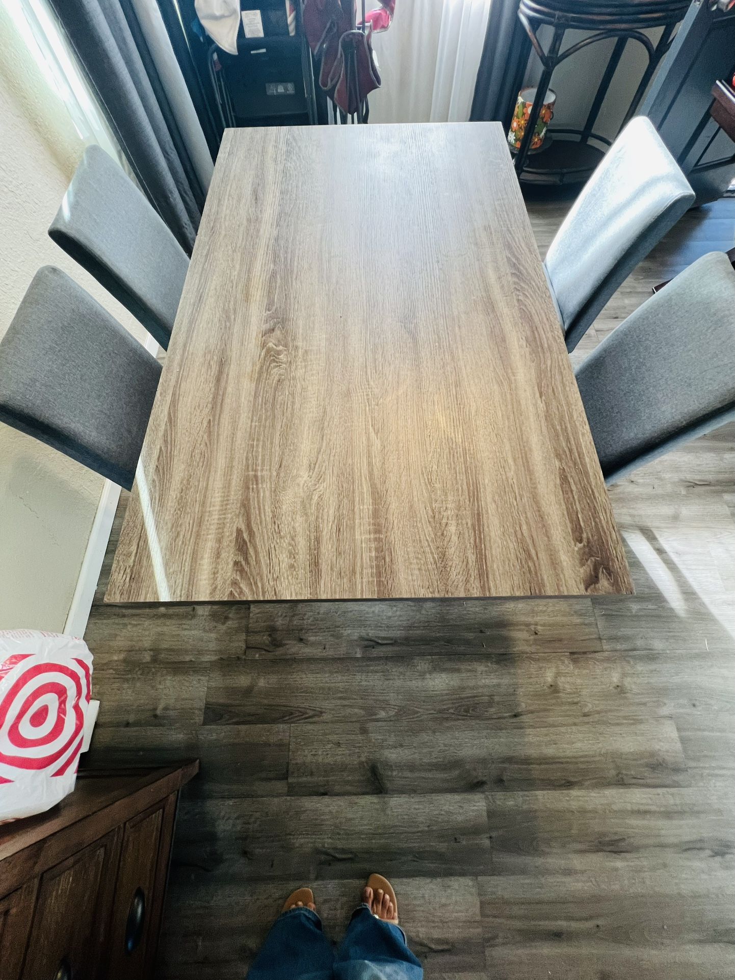 Dinning table with 4 chairs
