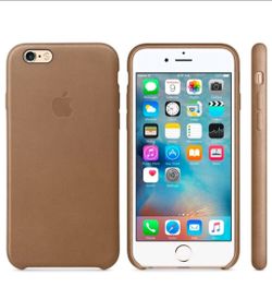 New in box MGQR2ZM/A official Apple Leather Case for iPhone 6 Plus and iPhone 6s Plus in the Olive Brown colorway.