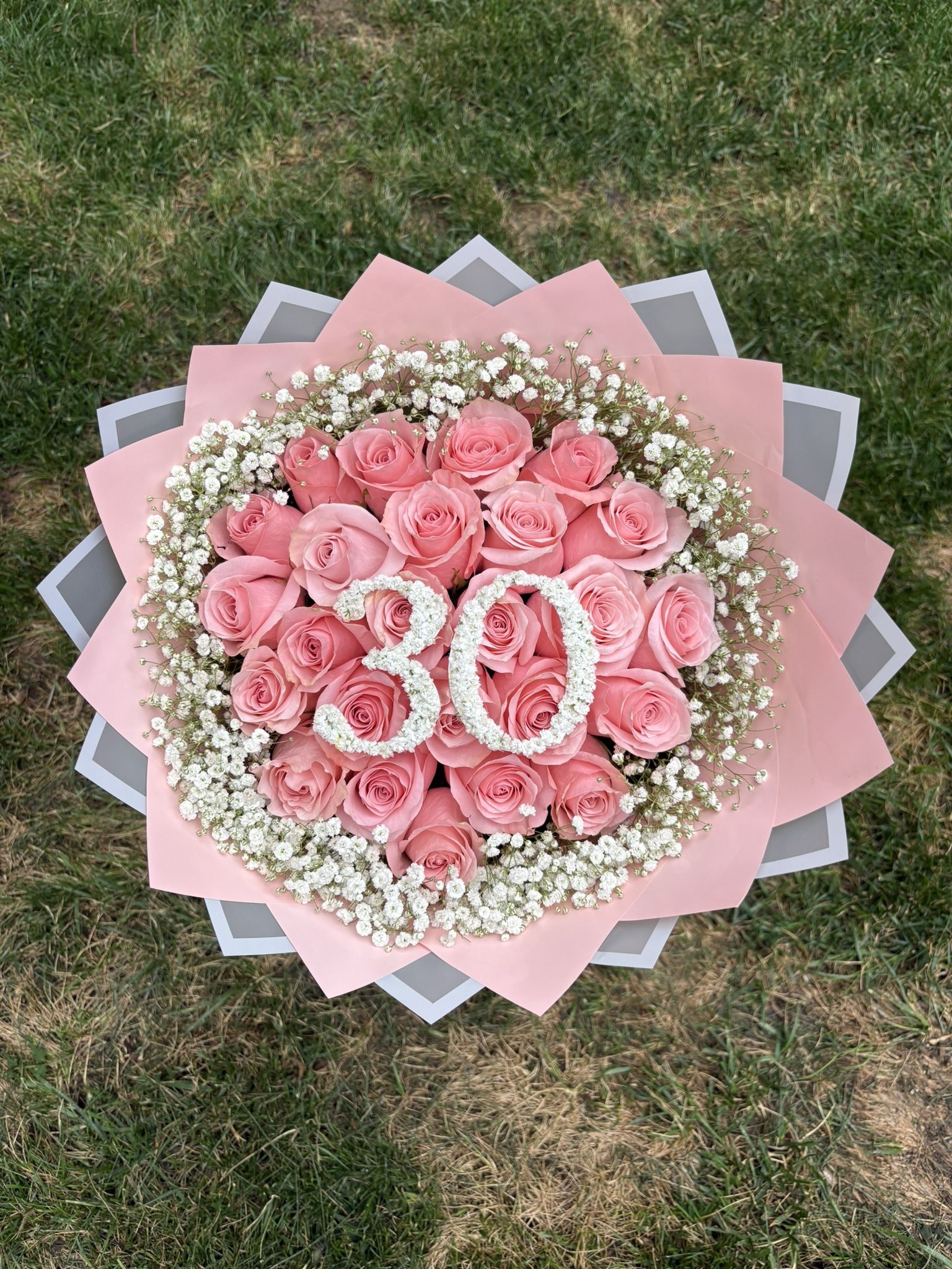 Ramo Buchon Roses Flower Bouquet