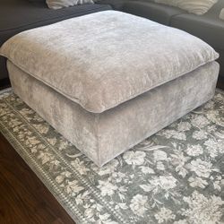 brand New Aiden And Ivy  Costco  Goes With The Aiden And Ivory Sectional At Costco paid $349.00