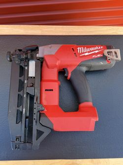 Milwaukee M18 FUEL 16GA Finish Nailer 2741-20