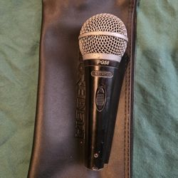 Sure PG58 Dynamic Microphone (Micstand)