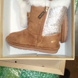 Girls Boots