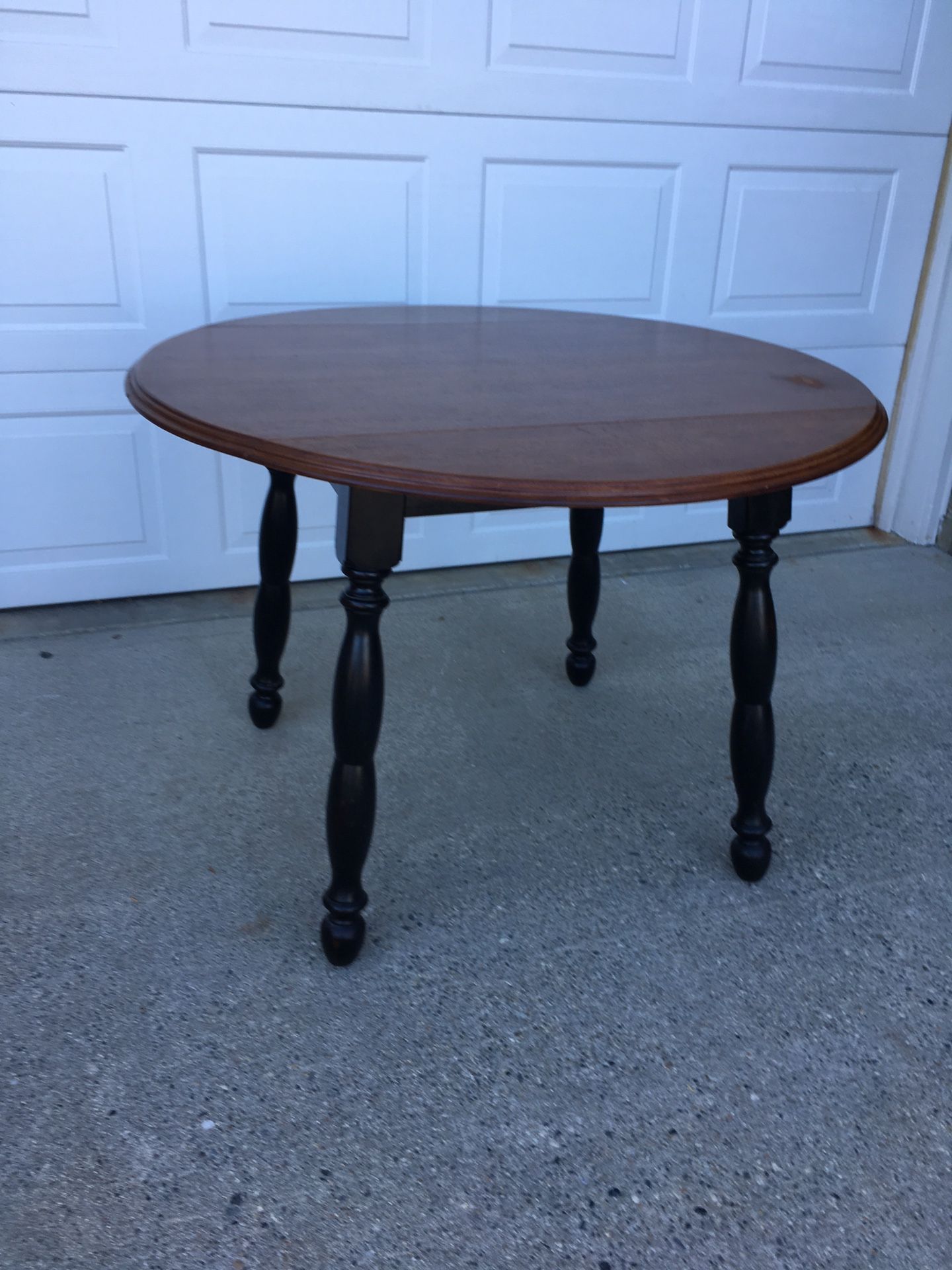 Black/Brown Round Table with Drop sides