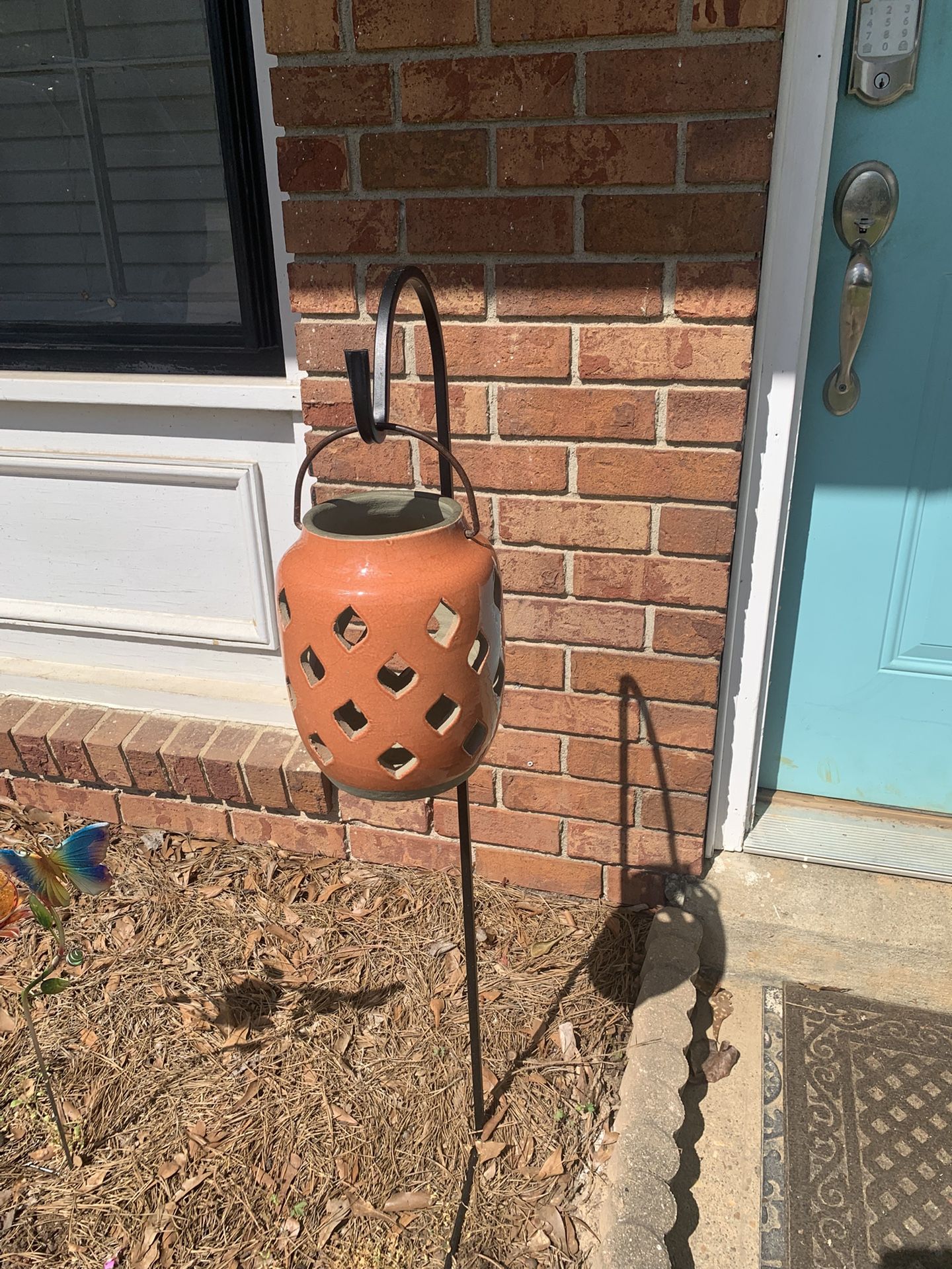 Like New Garden / Patio Decor… Pottery Lantern
