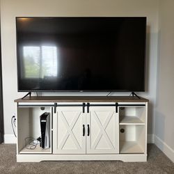 Like New 70” Vizio  4k UHDTV